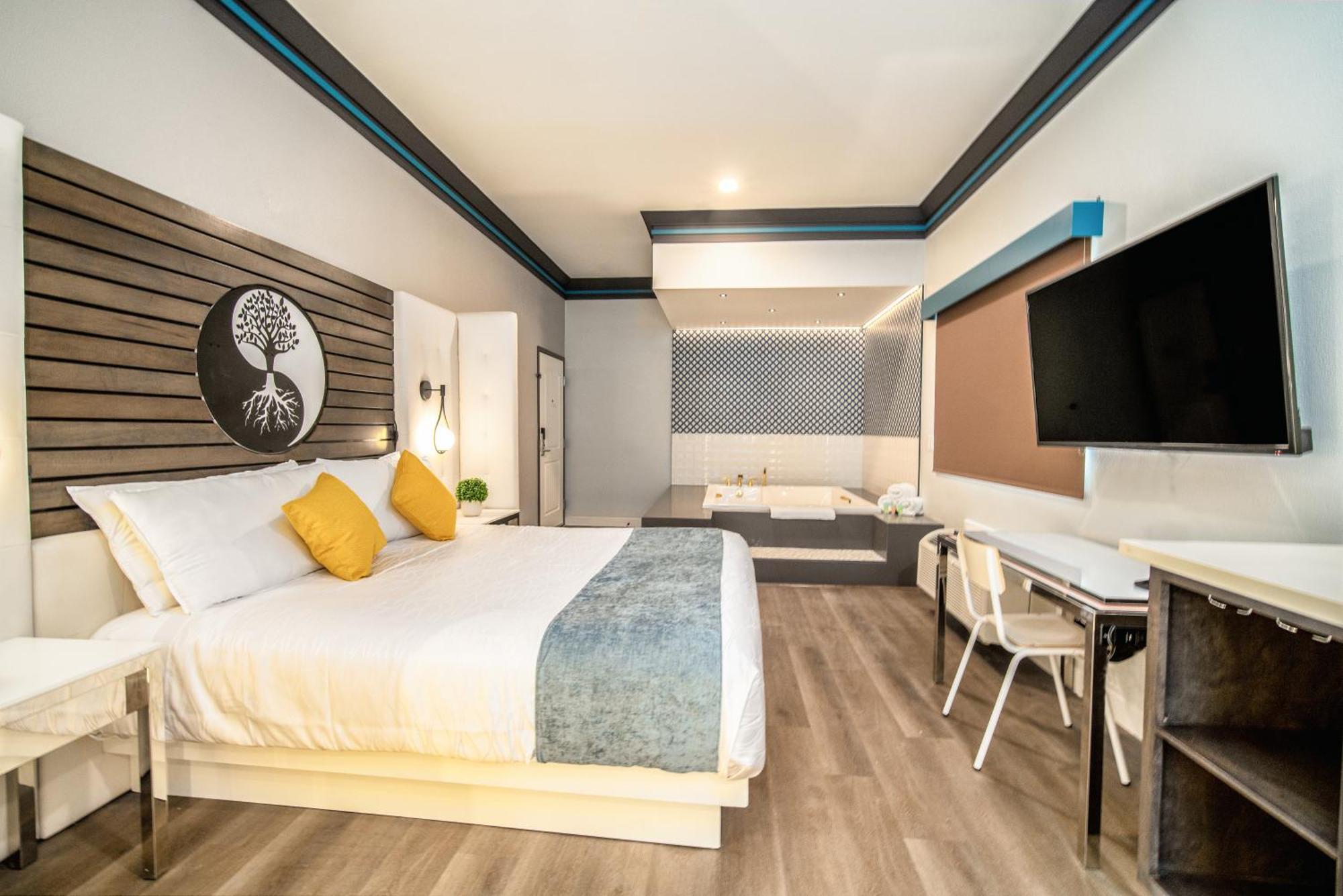 Aspire Inn Studios & Spas Bellflower Luaran gambar
